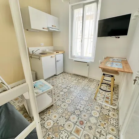 Beige - A Deux Pas De La De Apartament