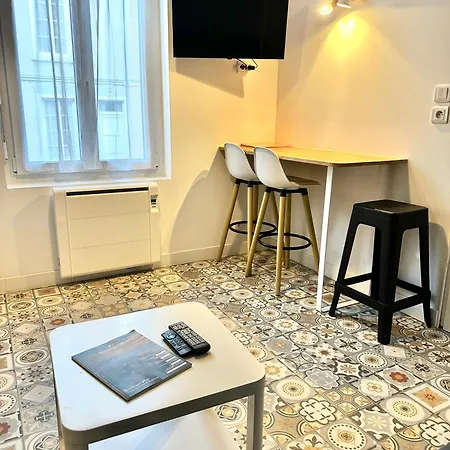 3 Personnes à 100m De La Apartamento *