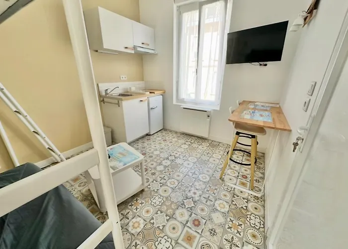 3 Personnes à 100m De La Appartement